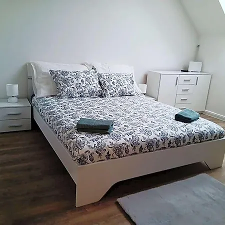 1 Bedroom At 1 Hotel Praha